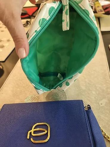 Kompleti: 1.LOOKAT TORBA, DIVNA, 2. COLLISTAR TASNICA I 2 NESESERA | 1 — 14