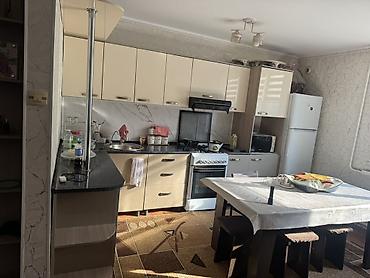 Продажа коттеджей и домов: Продаётся дом в Новопавловка Участок — 5 соток (полностью огорожен) — 7