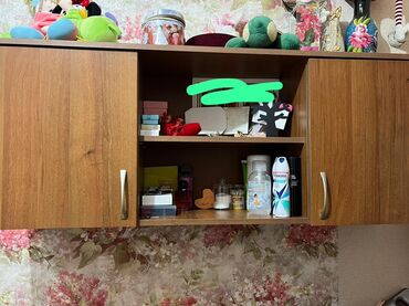 стулья для письменного стола: Комплект офисной мебели, ДСП, цвет - Коричневый