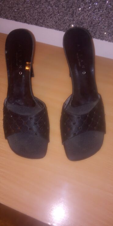 crne cizme na stiklu: Modne papuče, 41