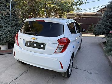 range rover 2011: Chevrolet Spark: 2019 г., 1 л, Автомат, Бензин, Хэтчбэк — 5