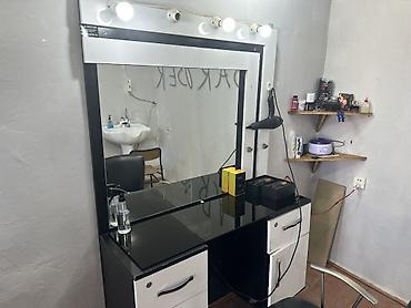 Salon, tibbi mebel: Berber mebeli stolu ve tokla isti su gelen uvanlik satilır — 3
