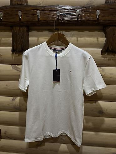 Футболки: Футболки брендов премиум-класса, классический крой, короткий рукав — 1