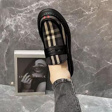 фирменный обувь: Лоферы, 43, Burberry, Новый, цвет - Черный, Самовывоз, Платная доставка — 2
