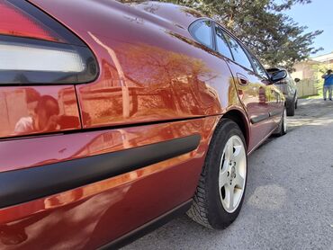 Mazda: Mazda 626: 1997 г., 1.8 л, Механика, Бензин, Хэтчбэк
