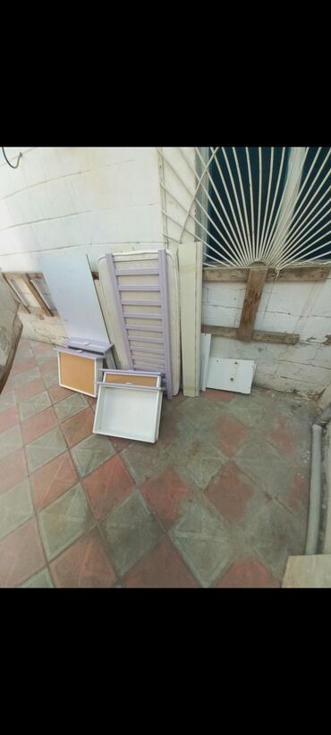 yonca toxumunun qiymeti: Oğlan və qız üçün, Dördbucaq, Beşik, Matras ilə, Yellənmə mexanizm ilə