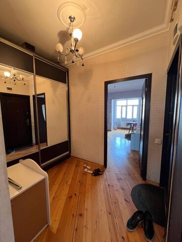 Köhnə tikili: Bakı, 2 otaqlı, Köhnə tikili, m. Həzi Aslanov, 60 kv. m — 9