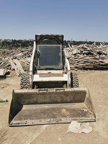 mini yer sumlayan: Bobcat S175.
İş saatı -2843.5 — 5