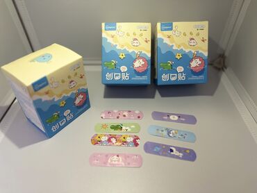 медицинские пиявки: Цветные милые пластыри для детей в наличии а коробочке по 100 штук