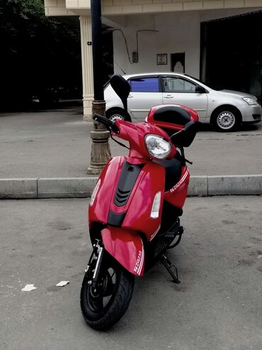 Mopedlər,skuterlər: 3704 km — 14