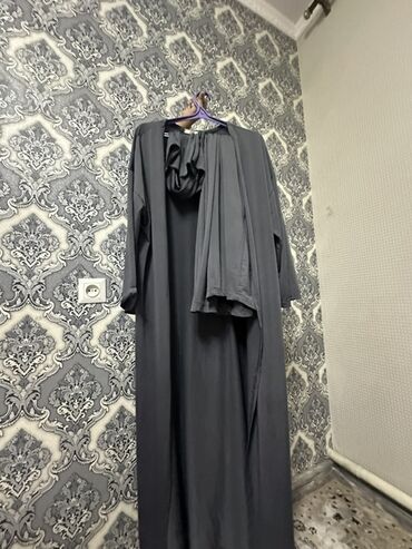 продаю в связи переездом: Комплект, Трикотаж