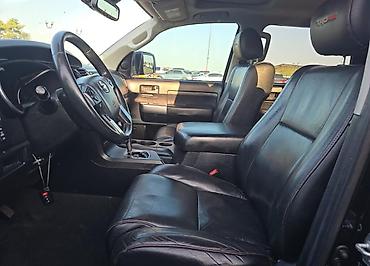 rav4 se: Toyota Sequoia: 2020 г., 5.7 л, Автомат, Бензин, Внедорожник — 7