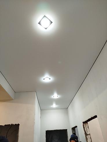 Натяжной потолок: Натяжные потолки матовые глянцевые сатиновые светные потолки монтаж де — 19