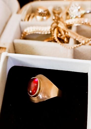 Наборы украшений: Золотые украшения, проба 585° В комплекте представлены несколько — 24