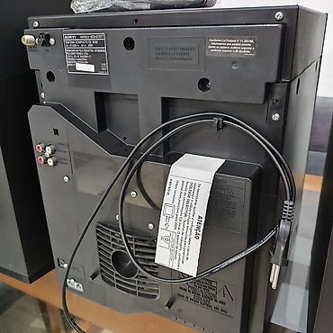 Musiqi mərkəzləri: Sony ev audiosistemi – güclü 3-hissəli Hi‑Fi mini sistem Komplekt: - — 6