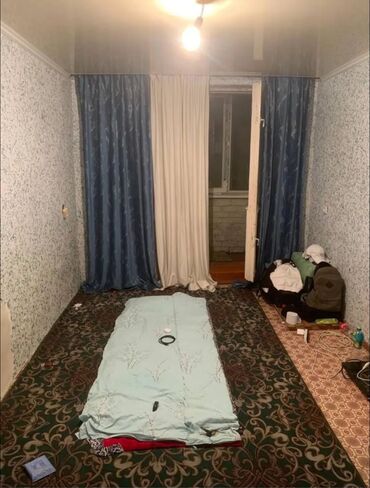 Продажа домов: 1 комната, 18 м², Общежитие и гостиничного типа, 3 этаж, Старый ремонт