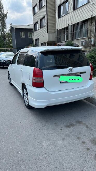 хонда ср в: Белый минивэн Toyota Wish с задним спойлером и боковыми обвесами