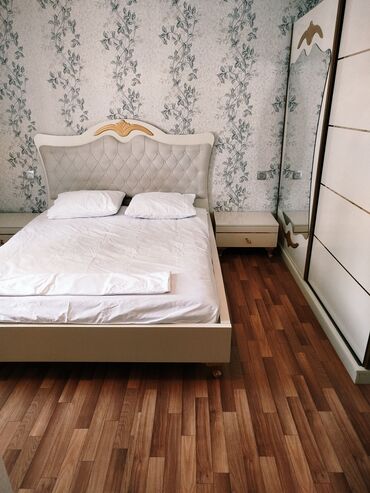 Günlük kirayə evlər: 120 kv. m, 3 otaqlı, Qaz, İşıq, Su — 10