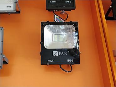 Прожекторы: Светодиодный прожектор FAN 50W, класс защиты IP66. - Мощность: 50 Вт — 1