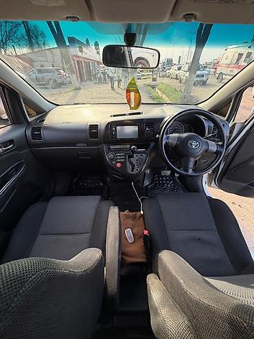 Toyota WISH: 2003 г., Автомат, Бензин, Вэн/Минивэн — 3