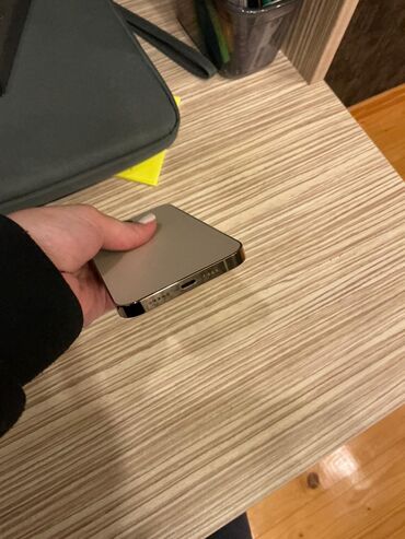 Apple iPhone: IPhone 13 Pro, 256 GB, Qızılı, Simsiz şarj, Face ID — 23