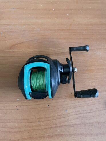 Рыболовная оснастка: Набор приманок для спиннинга и поплавочной/нахлыстовой ловли Состав — 9