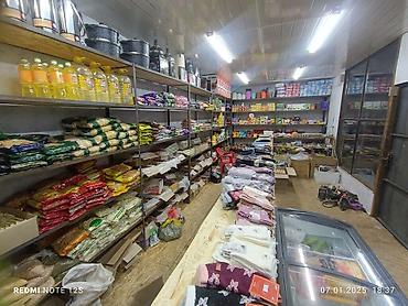 Продажа торговых контейнеров: Срочно торговый павильон сатылат Ошто баасы 350 000 8м3.5м 28 кв — 3