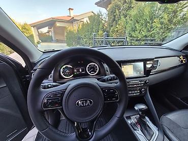 Kia: Kia Niro: 2017 г., 1.6 л, Робот, Гибрид, Кроссовер — 4