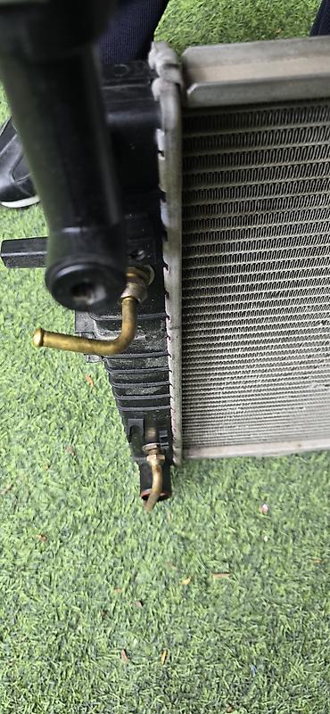 Mühərrik soyutma radiatorları: Salam. Hyundai tucson 2.0 mator radiator 2006-2009 qeder gedir — 8