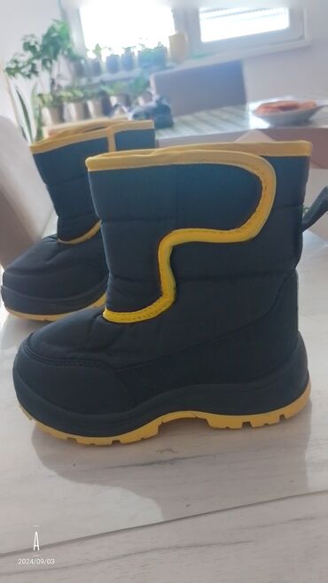 crne kozne suknje: Boots, Size - 25