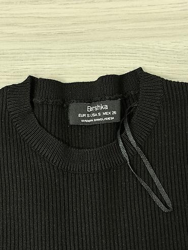 pull bear: Bershka, hm crop, Zara

Цена за одну вещь 200-300 сом, уточняйте — 8