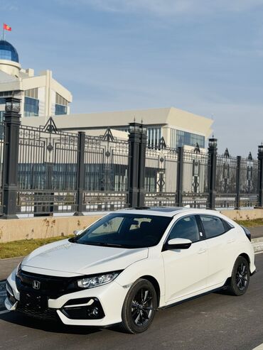 Honda: Honda Civic: 2023 г., 1.5 л, Вариатор, Бензин, Хэтчбэк