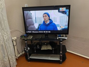 телевизор hisense 40 дюймов: СРОЧНО !!!!! продаем в связи с тем что переезжаем в другую страну