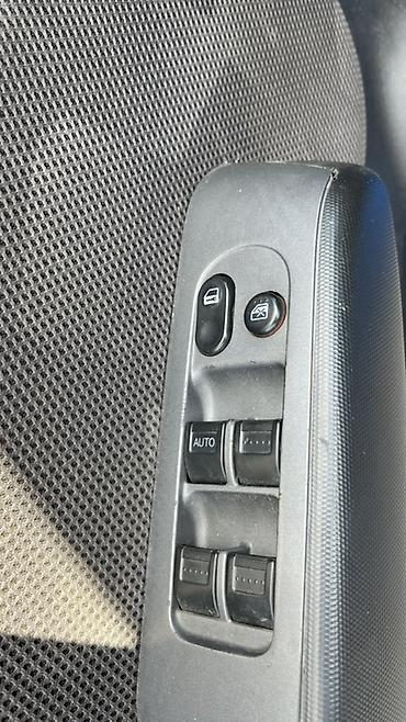 Honda: Honda Fit: 2007 г., 1.4 л, Вариатор, Бензин, Хэтчбэк — 6