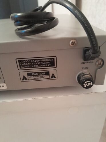 CD, DVD disklər və kassetlər: Işləyir. CD -dir . kasetler dini kasetlerdi . birlikde satılır — 3