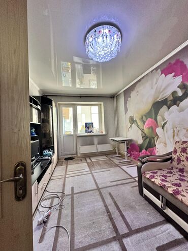 аламедин квартира: 3 комнаты, 63 м², Индивидуалка, 2 этаж, Старый ремонт