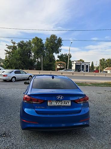 Hyundai Elantra: 2018 г., Бензин, Седан