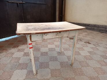 стол кухонный из дерева: Кухонный Стол, цвет - Белый, Б/у