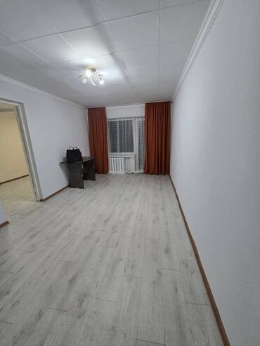 Продажа участков: 2 комнаты, 45 м², Индивидуалка, 4 этаж, Косметический ремонт