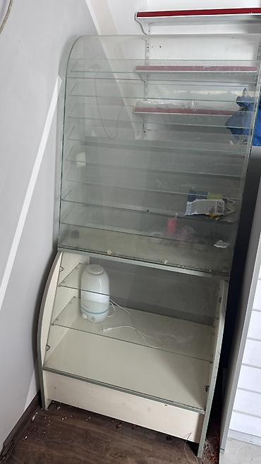 Прилавки: Торговое оборудование для магазина Состав: - Прилавок-витрина с — 11