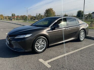 Toyota: Toyota Camry: 2019 г., 2.5 л, Вариатор, Гибрид, Седан