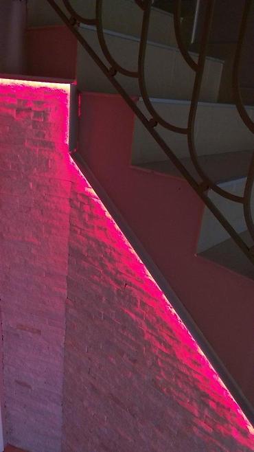 Ostali elektro materijali: RGB BLUETOOTH KONTROLER BLUETOOTH MUZIČKI KONTROLER | *U kompletu sa — 1