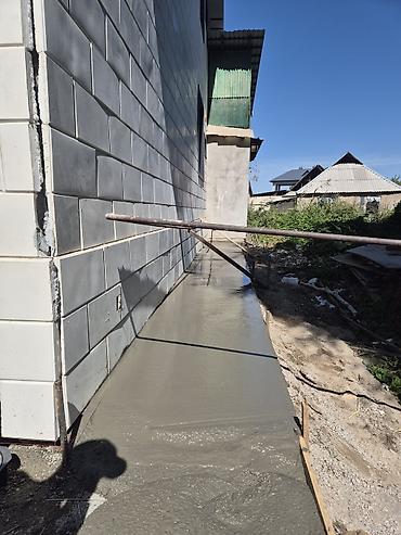 construction work: Монолитная бетонная отмостка вокруг дома - Выполняем устройство — 1