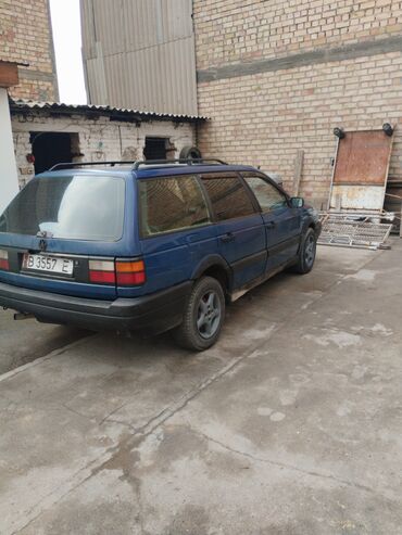 Volkswagen: Volkswagen Passat Variant: 1989 г., 1.8 л, Механика, Бензин, Универсал — 2