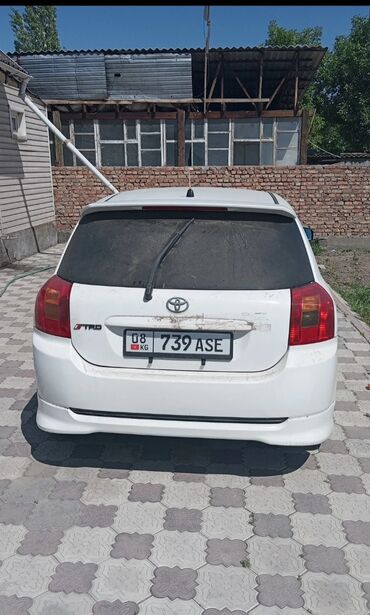 Toyota: Toyota : 2005 г., 1.8 л, Автомат, Бензин, Хэтчбэк