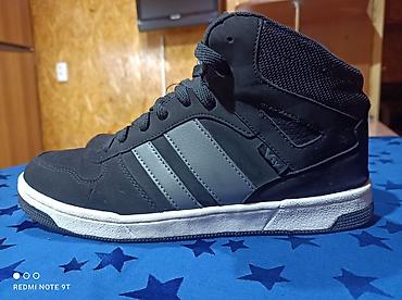 Кроссовки и спортивная обувь: Обувь размер 41-42 — 1