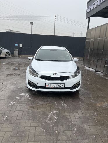 Kia: Kia Ceed: 2018 г., 1.6 л, Автомат, Бензин, Седан