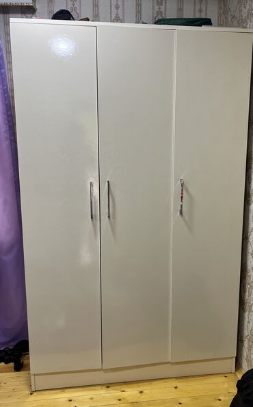 tap az qonaq otagi mebeli: 3 qapılı Şifonyer