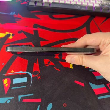 Apple iPhone: IPhone 15 Pro Max, Qara — 4