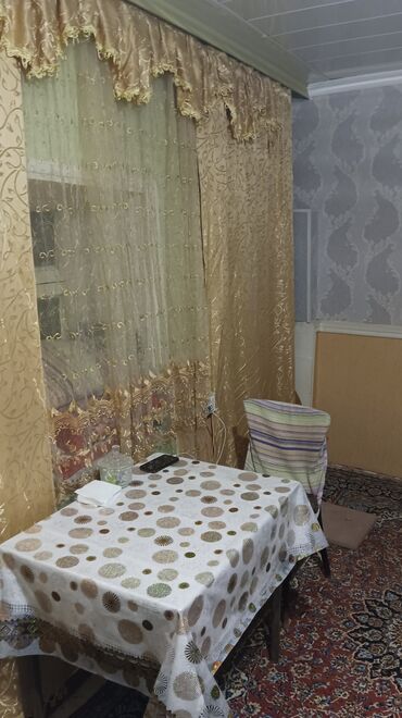 Otaqların uzunmüddətli kirayəsi: Kohne Corat merkeze cox yaxın yerde 4 otaq 2 kuxna hamam 104 kvadrat — 13